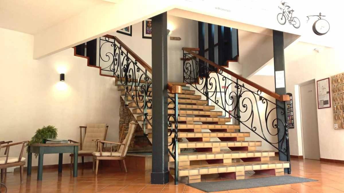 Hotel Sous L'Olivier Buis-les-Baronnies Buitenkant foto